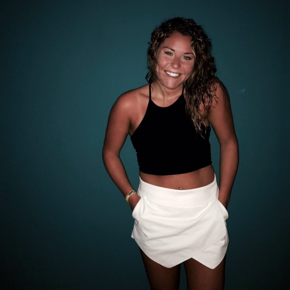 Meet your Posher, Kyla - Picture 1 of 1